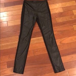 BCBG MAXAZRIA LEATHER LEGGINGS SIZE S.